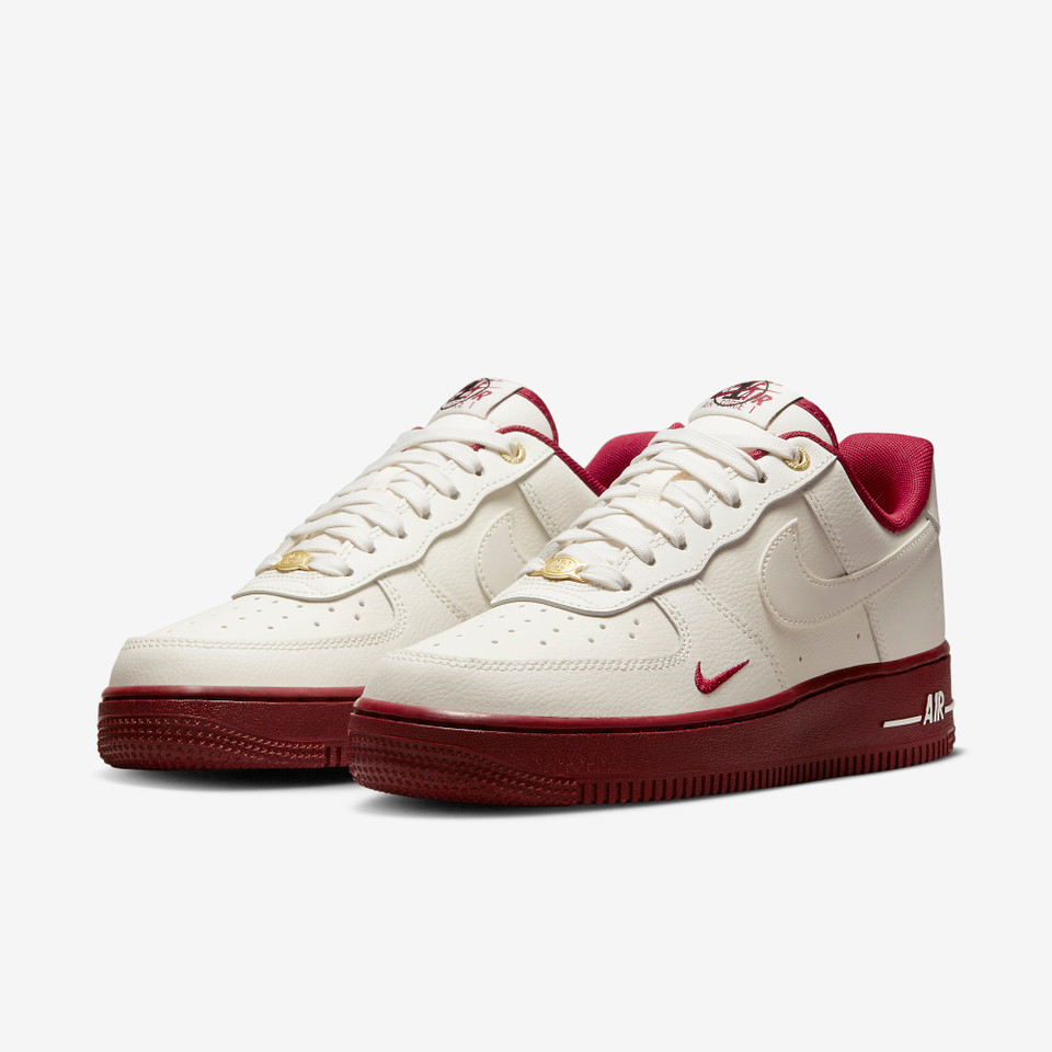 Air Force 1 LV8 40th Anniversary Edition Sail Team Red