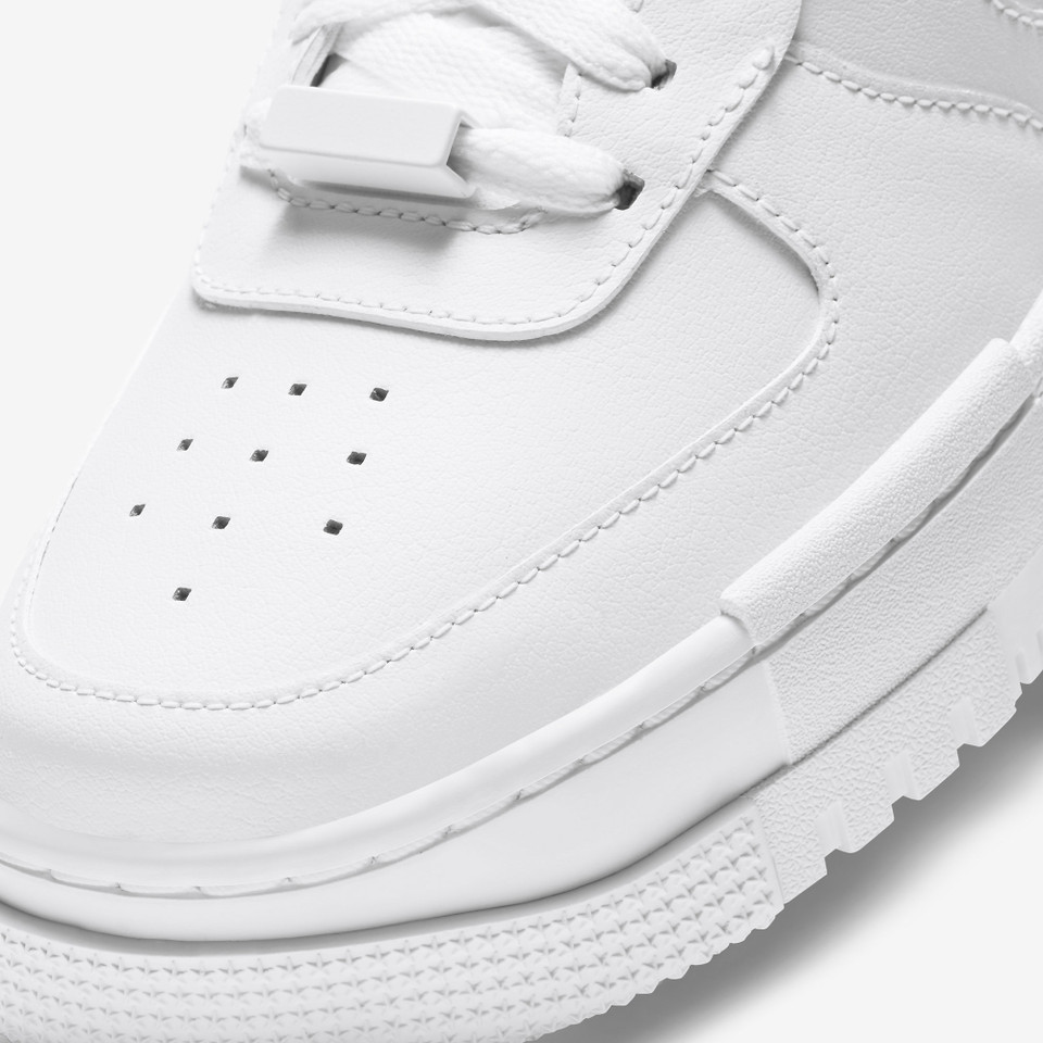 Air Force 1 Pixel Triple White