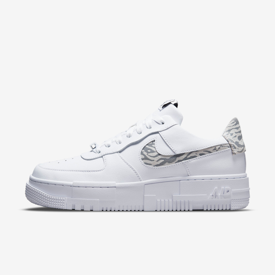 Air Force 1 Pixel SE White Zebra