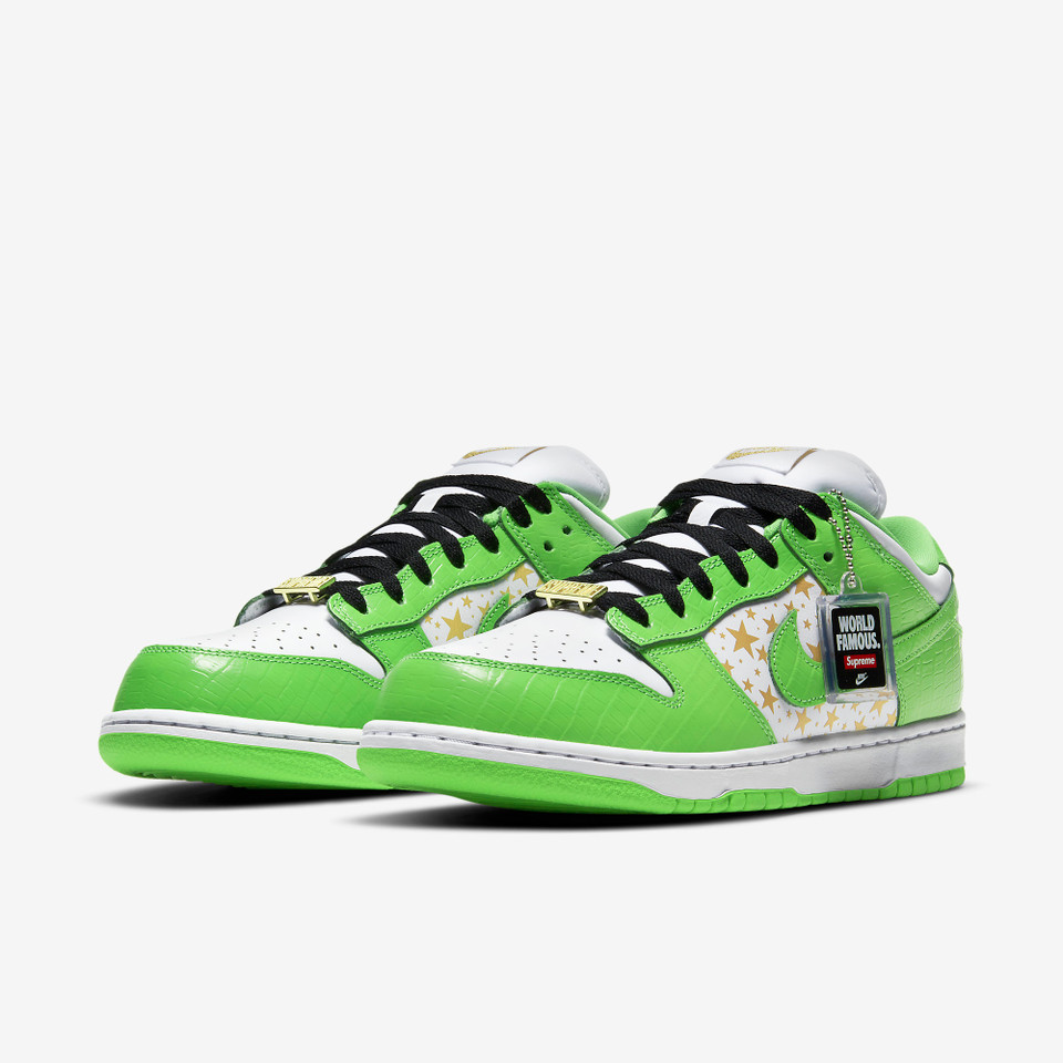 Nike SB Dunk Low Supreme Stars Mean Green (2021)