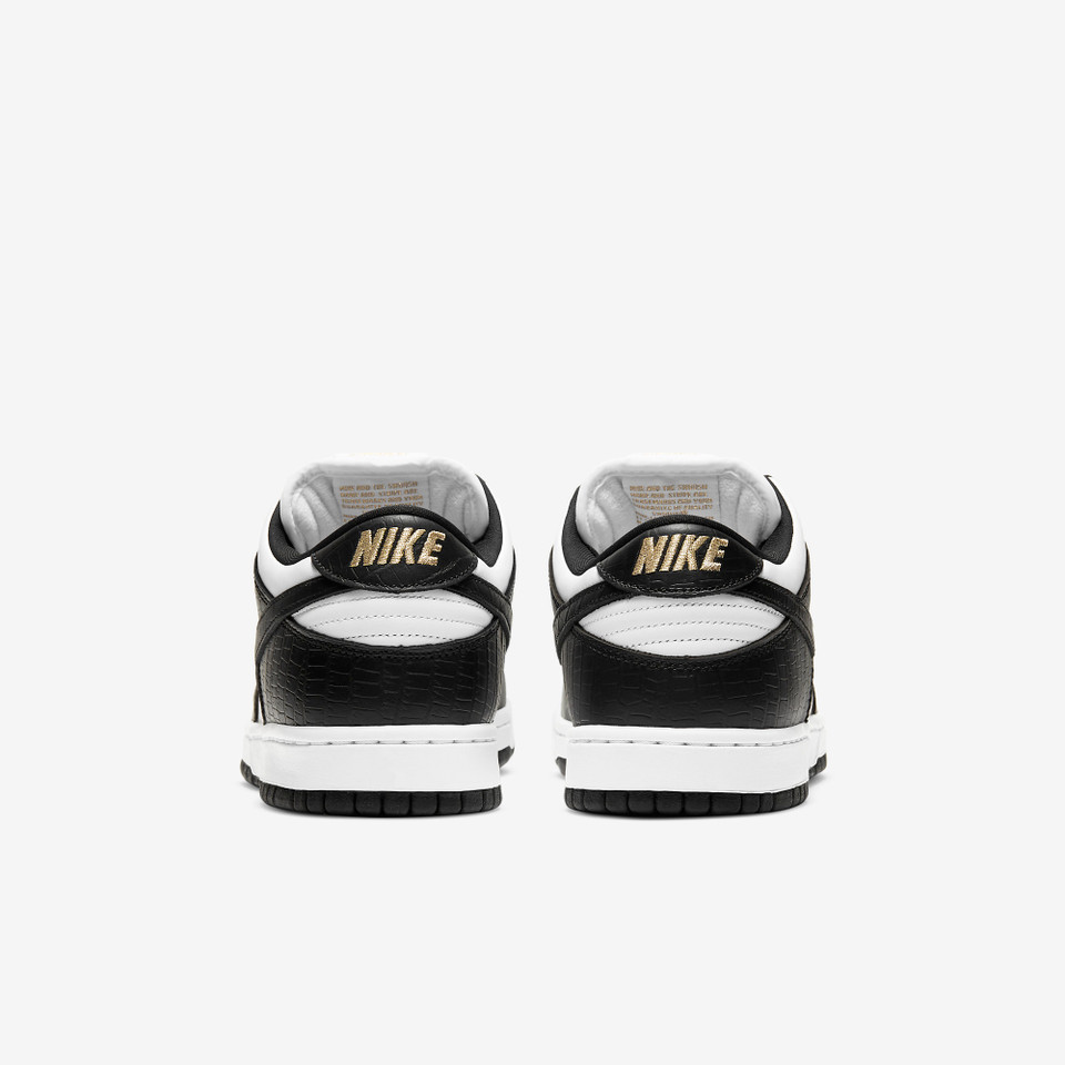 Nike SB Dunk Low Supreme Stars Black (2021)