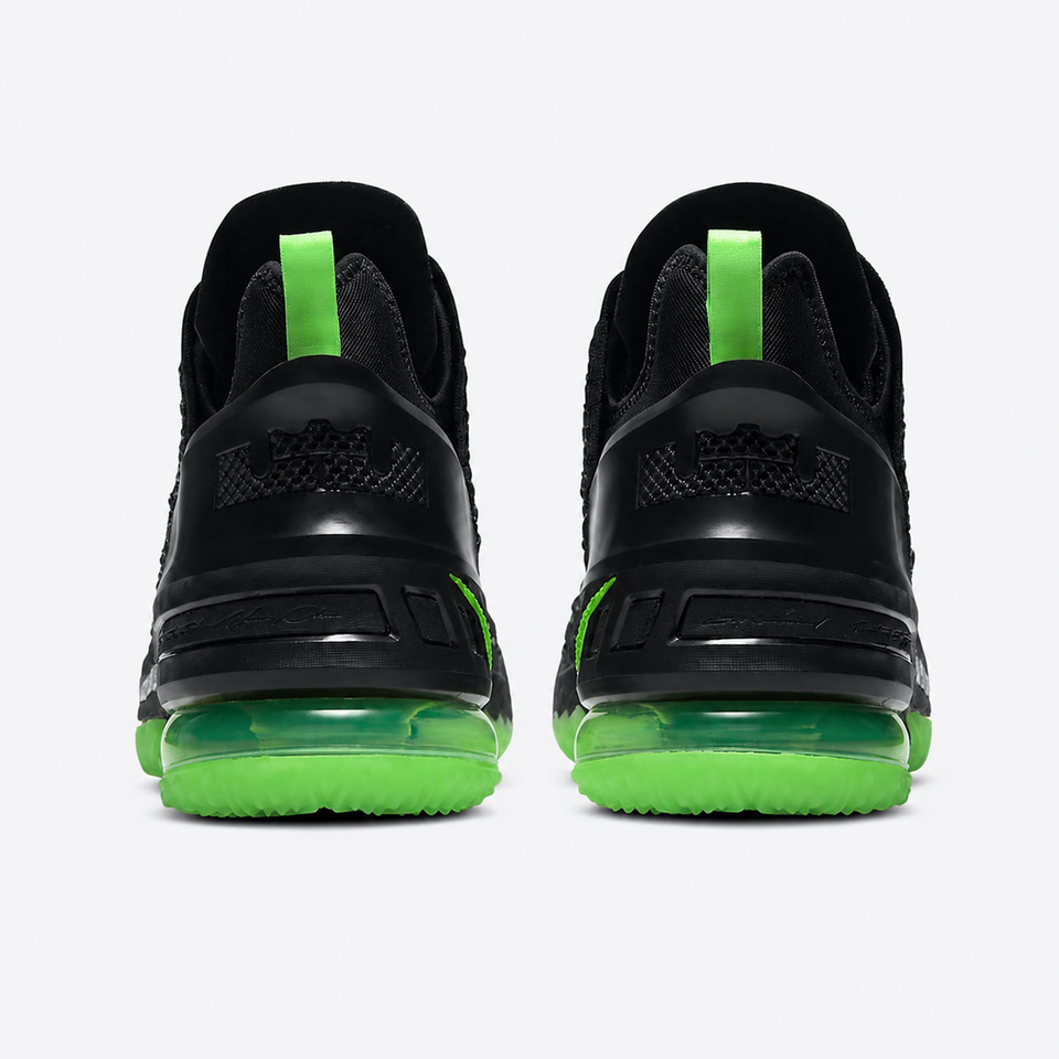 LeBron 18 Dunkman