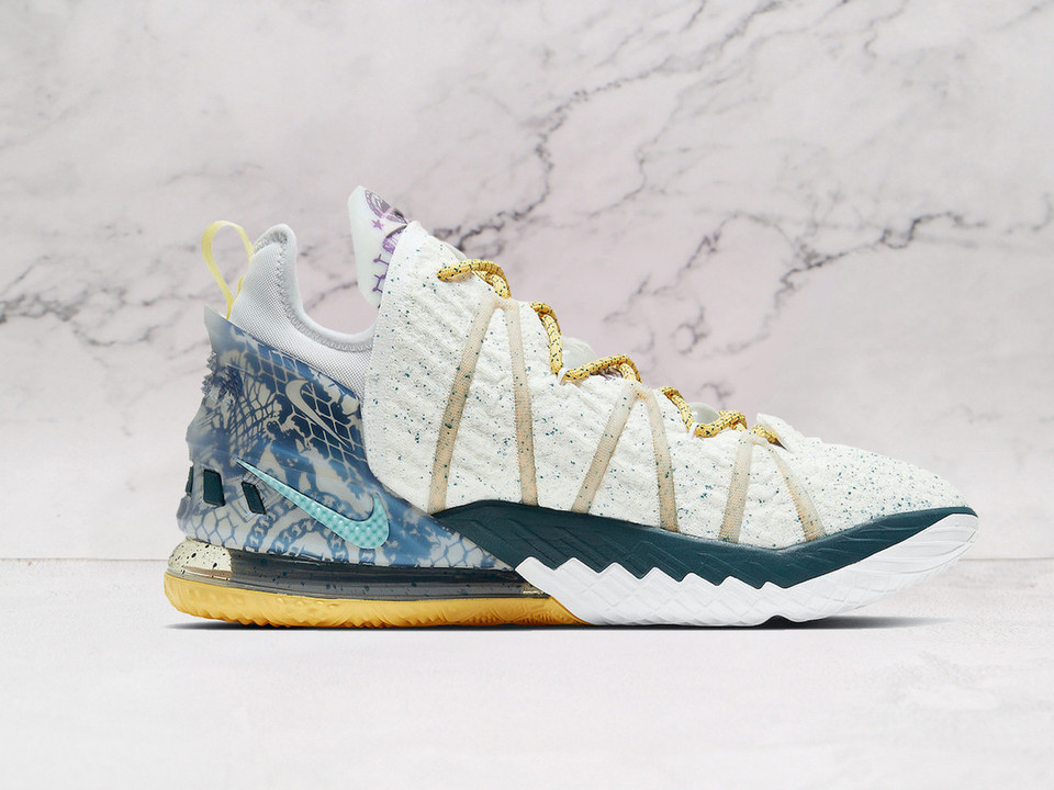 LeBron 18 Reflections – Lightweight Knitposite Upper