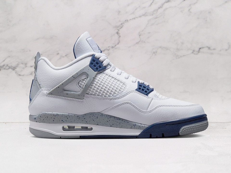 Jordan 4 Midnight Navy – Side Profile with Speckled Midsole