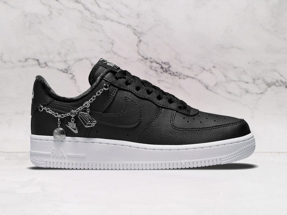 Nike Air Force 1 Low LX Black Pendant DD1525-001 – black leather with silver Lucky Charms Nike Air Force 1 Low LX Black Pendant DD1525-001 – black leather with silver Lucky Charms