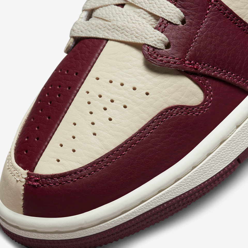 Jordan 1 Mid Split Beach Cherrywood Red