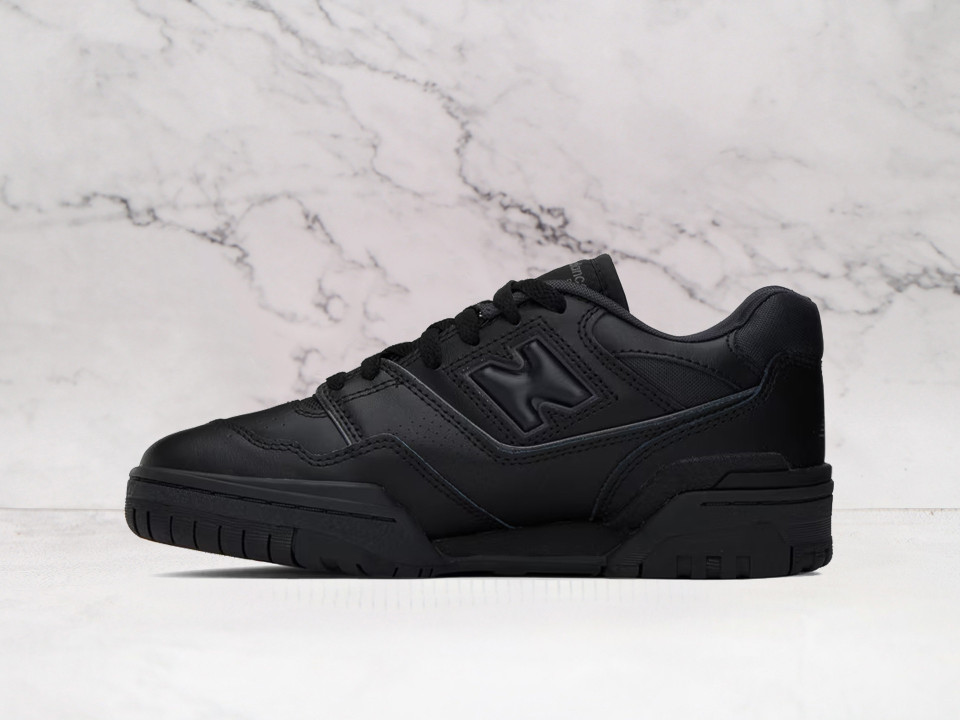 New Balance 550 Triple Black – Close-Up of Minimalist Design New Balance 550 Triple Black – Close-Up of Minimalist Design