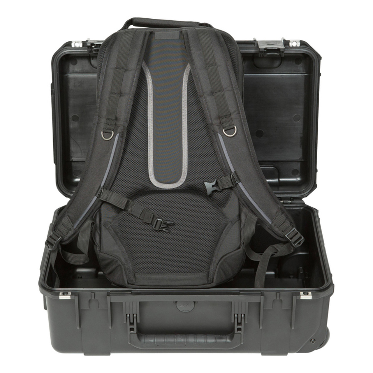SKB iSERIES 2011-7 CASE W/PHOTO BACKPACK - 20X11X7"