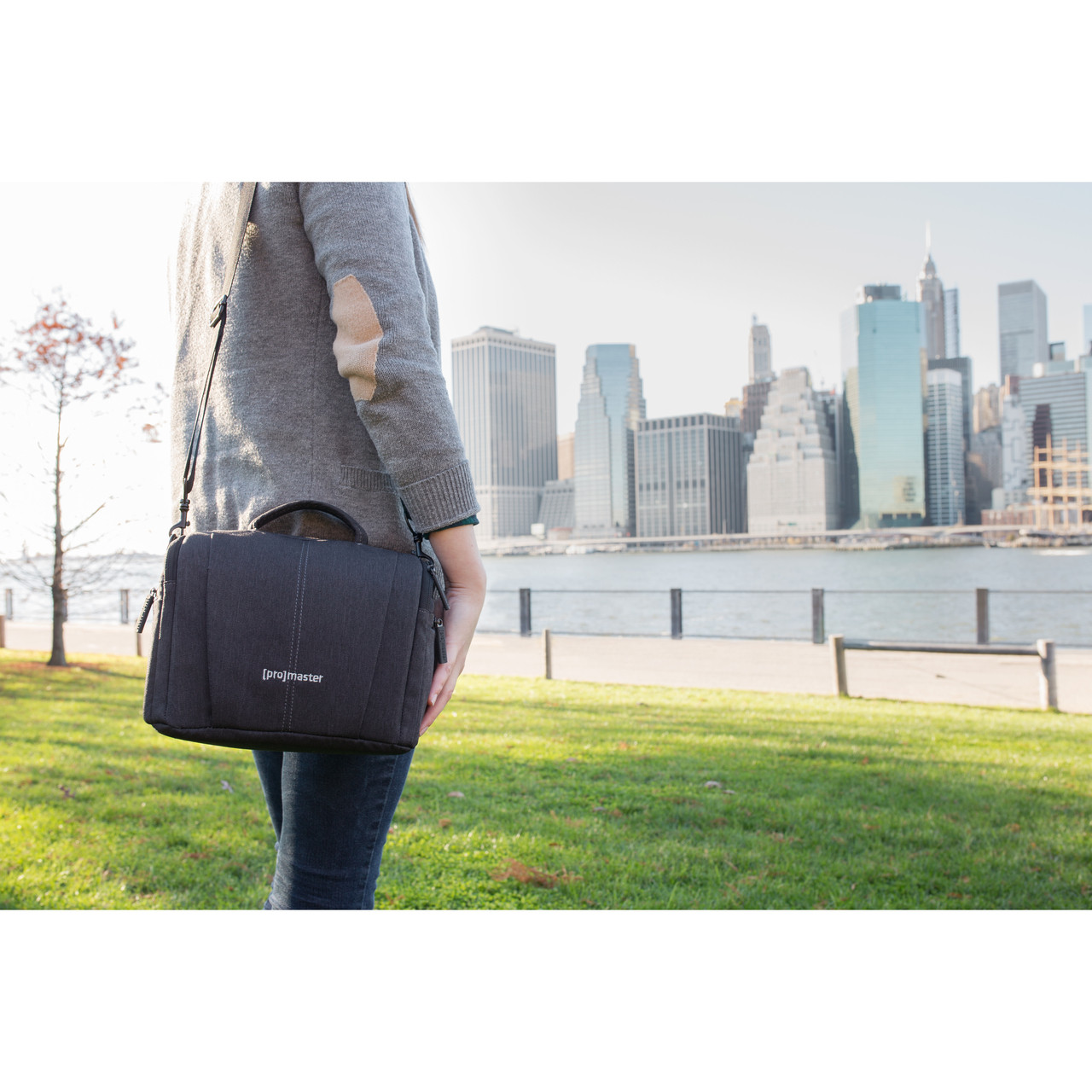 PROMASTER CITYSCAPE 20 SHOULDER BAG (CHARCOAL GREY)