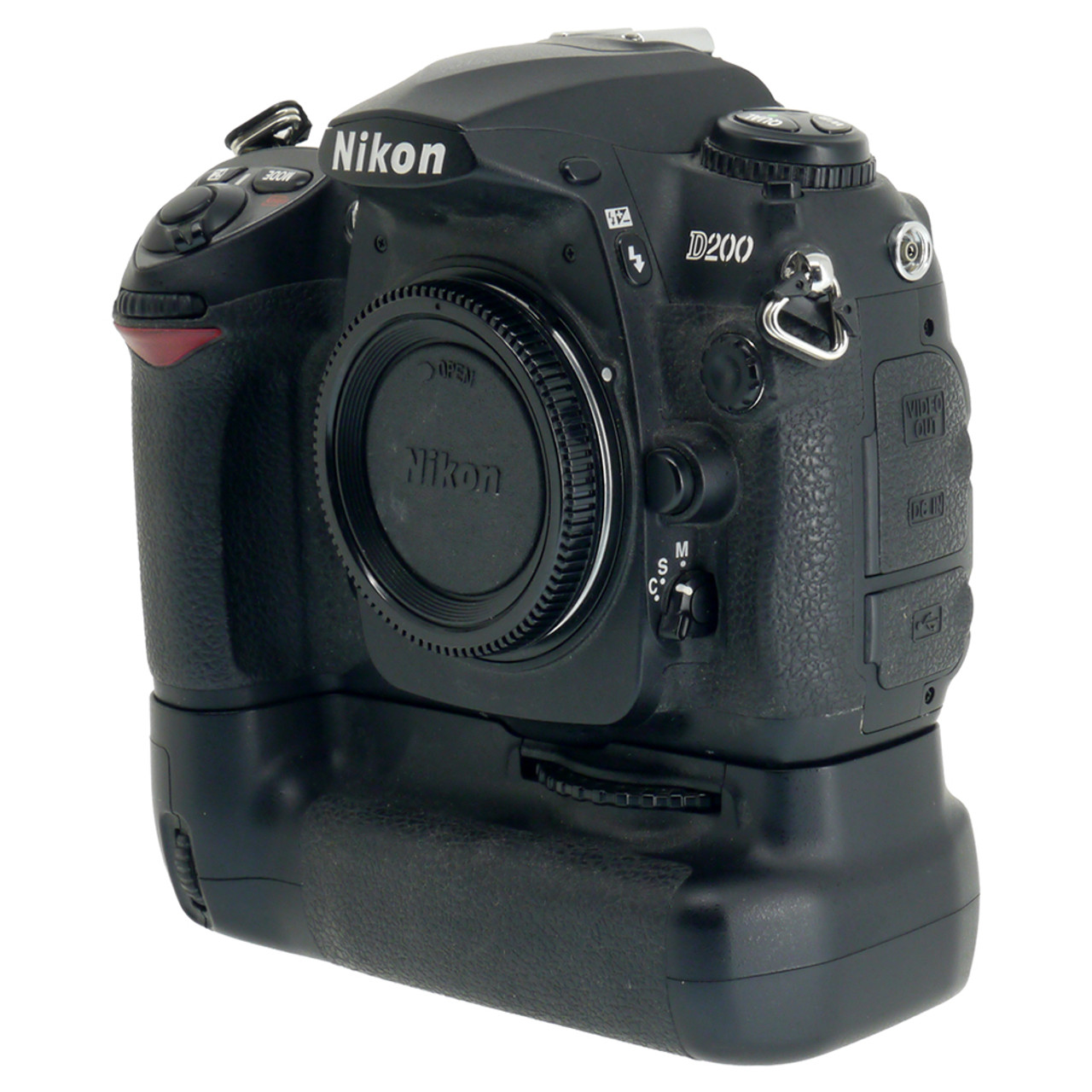 USED NIKON D200 W/ MB-D200