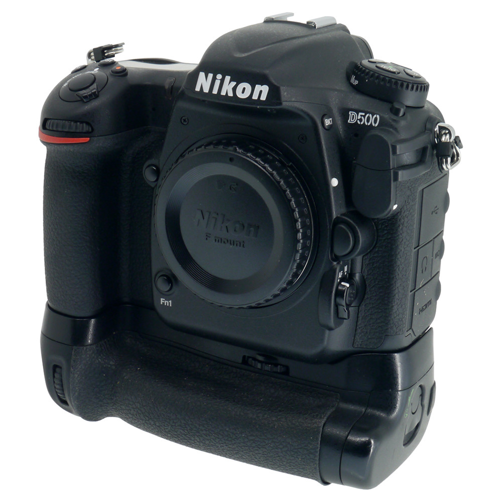 USED NIKON D500 W/GRIP (778663)