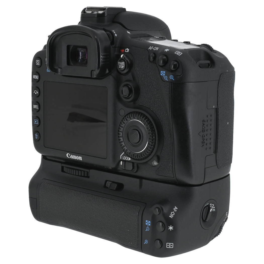 USED CANON EOS 7D W/GRIP (780287)