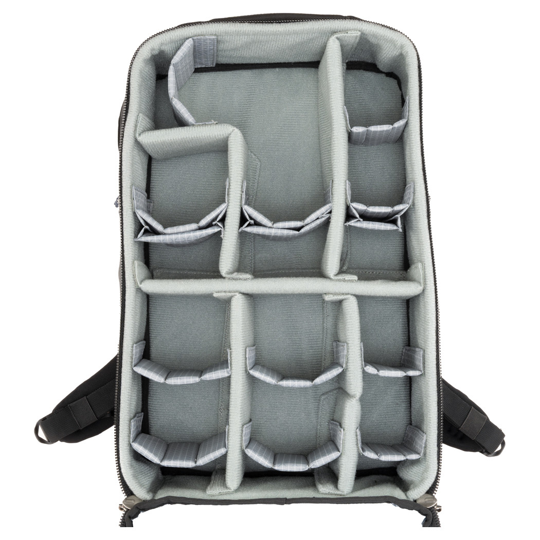 THINKTANK AIRPORT ESSENTIALS ROLLING 26L PHOTO PACK