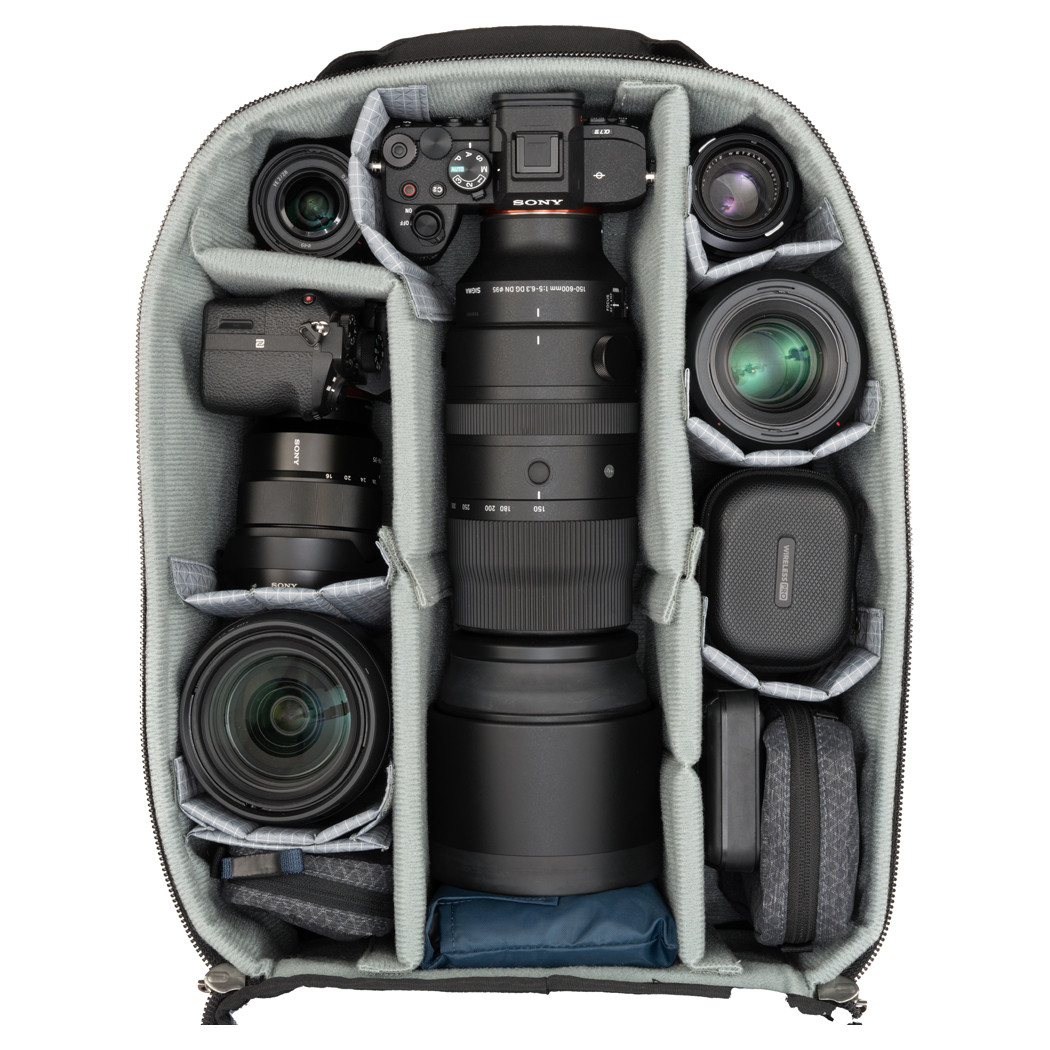 THINKTANK AIRPORT COMMUTER ROLLING PACK (31L)