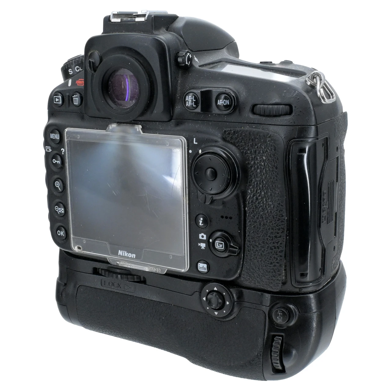 USED NIKON D810 W/GRIP