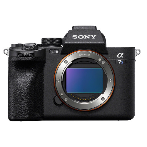 sony a6400 ボディ Sony a6400 with 18-135mm New-In-Box at Roberts Camera