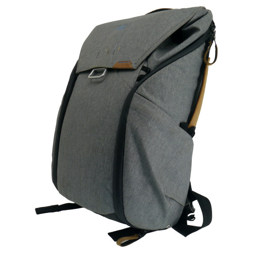 USED PEAK DESIGN EVERYDAY BACKPACK 20L (771889)