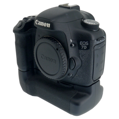 USED CANON EOS 7D W/GRIP