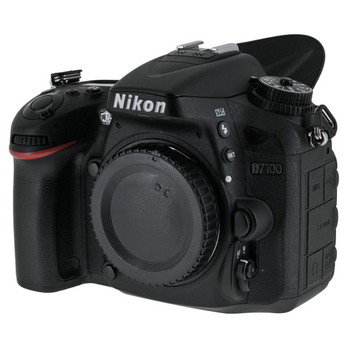 USED NIKON D7100