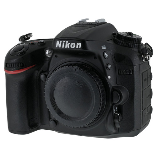 USED NIKON D7200