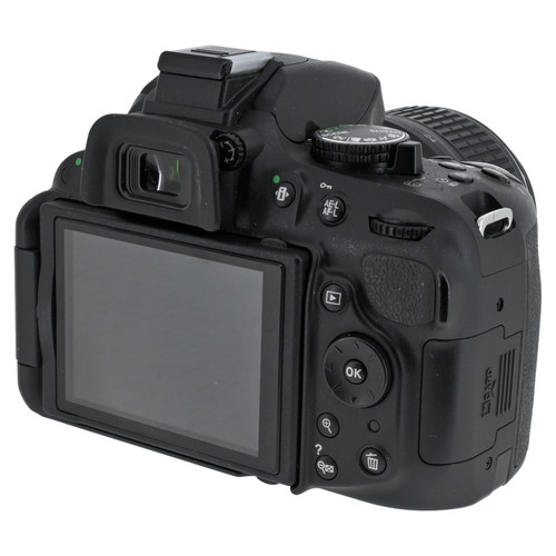 USED NIKON D5200 18-55MM KIT