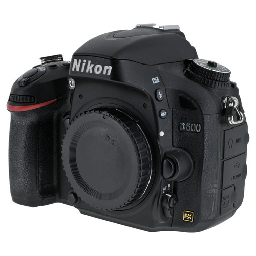 USED NIKON D600 BODY