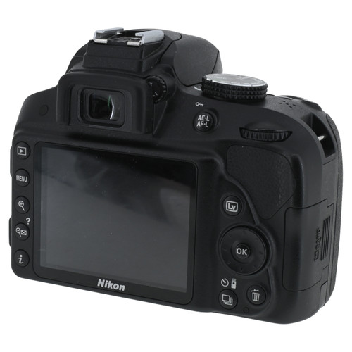 USED NIKON D3300 18-55MM KIT