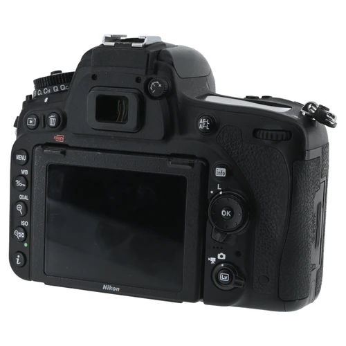 USED NIKON D750 BODY