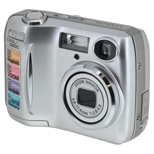 USED NIKON COOLPIX E3200