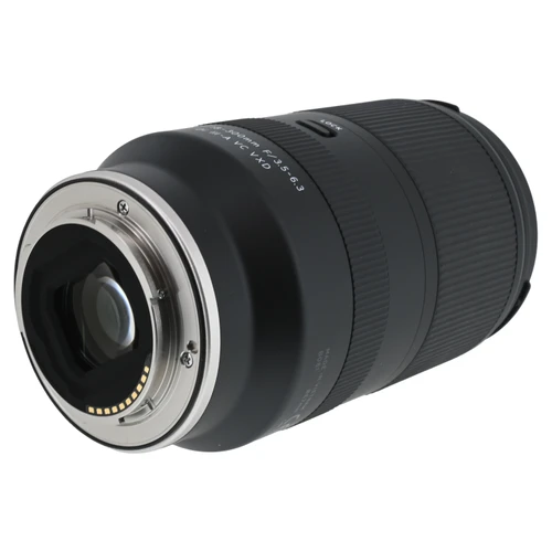 USED TAMRON 18-300MM F3.5-6.3 DI IIIA VC VXD(SONY)