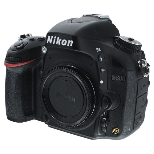 USED NIKON D600 BODY
