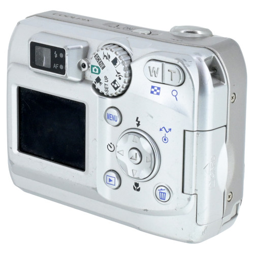 USED NIKON COOLPIX 3200