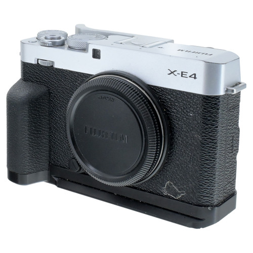 USED FUJIFILM X-E4 BODY