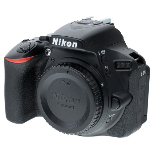 USED NIKON D5600 BODY