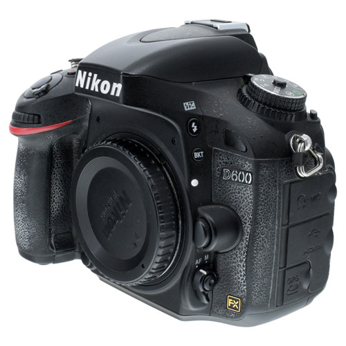 USED NIKON D600 BODY
