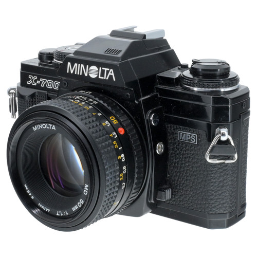 USED MINOLTA X-700 W/LENS