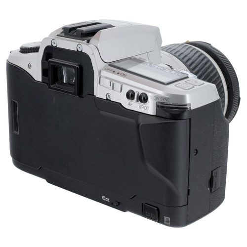 USED MINOLTA MAXXUM 5 KIT