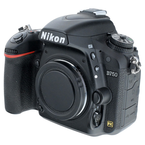 USED NIKON D750 BODY
