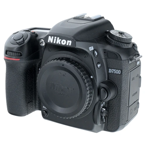 USED NIKON D7500 BODY