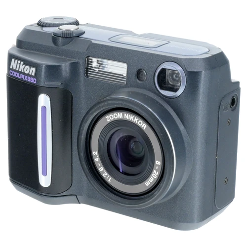 USED NIKON COOLPIX 880