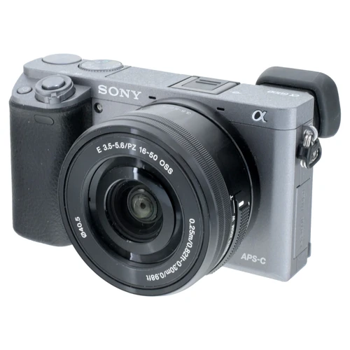 USED SONY A6000 16-50MM KIT