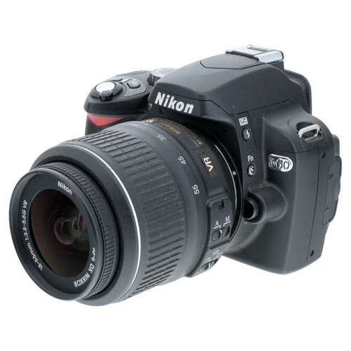 USED NIKON D60 KIT