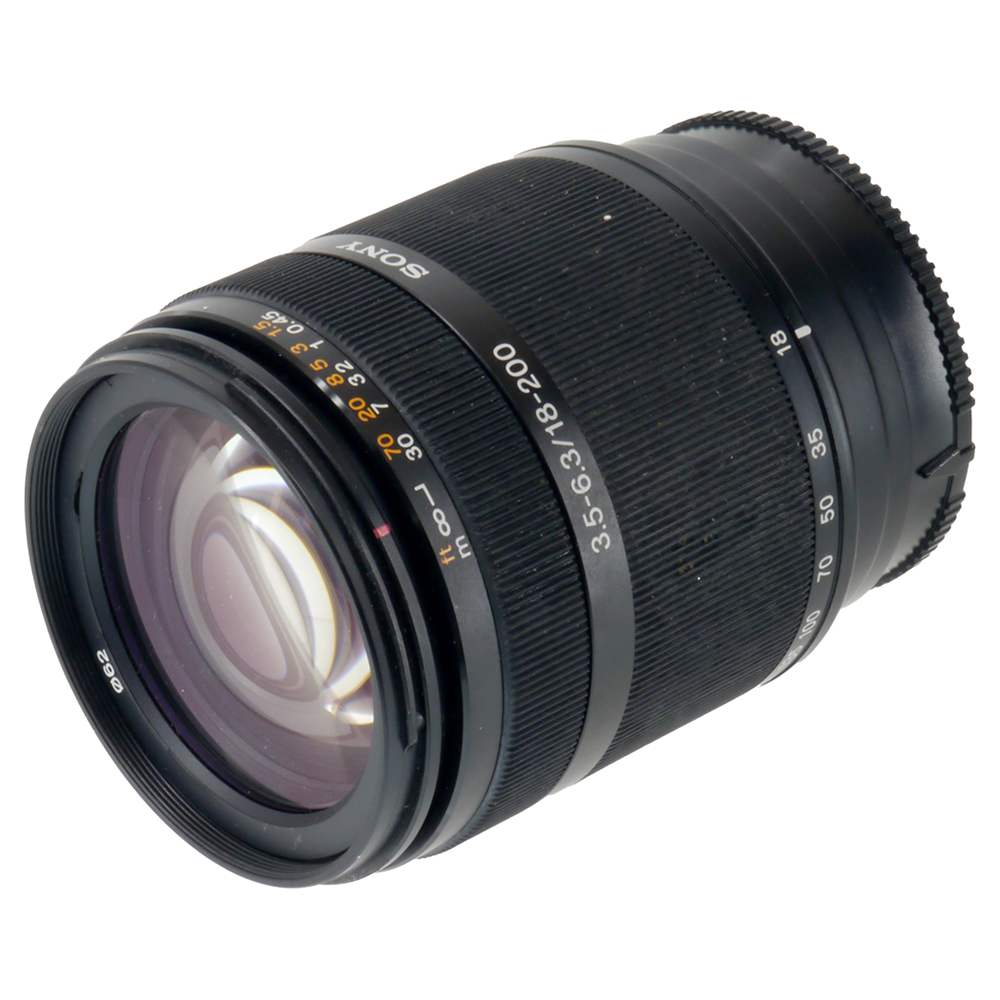 Sony 18-200mm f/3.5-6.3 DT Aspherical a(Alpha) Mount Zoom Lens Sony 18-200mm f/3.5-6.3 DT Aspherical a(Alpha) Mount Zoom Lens