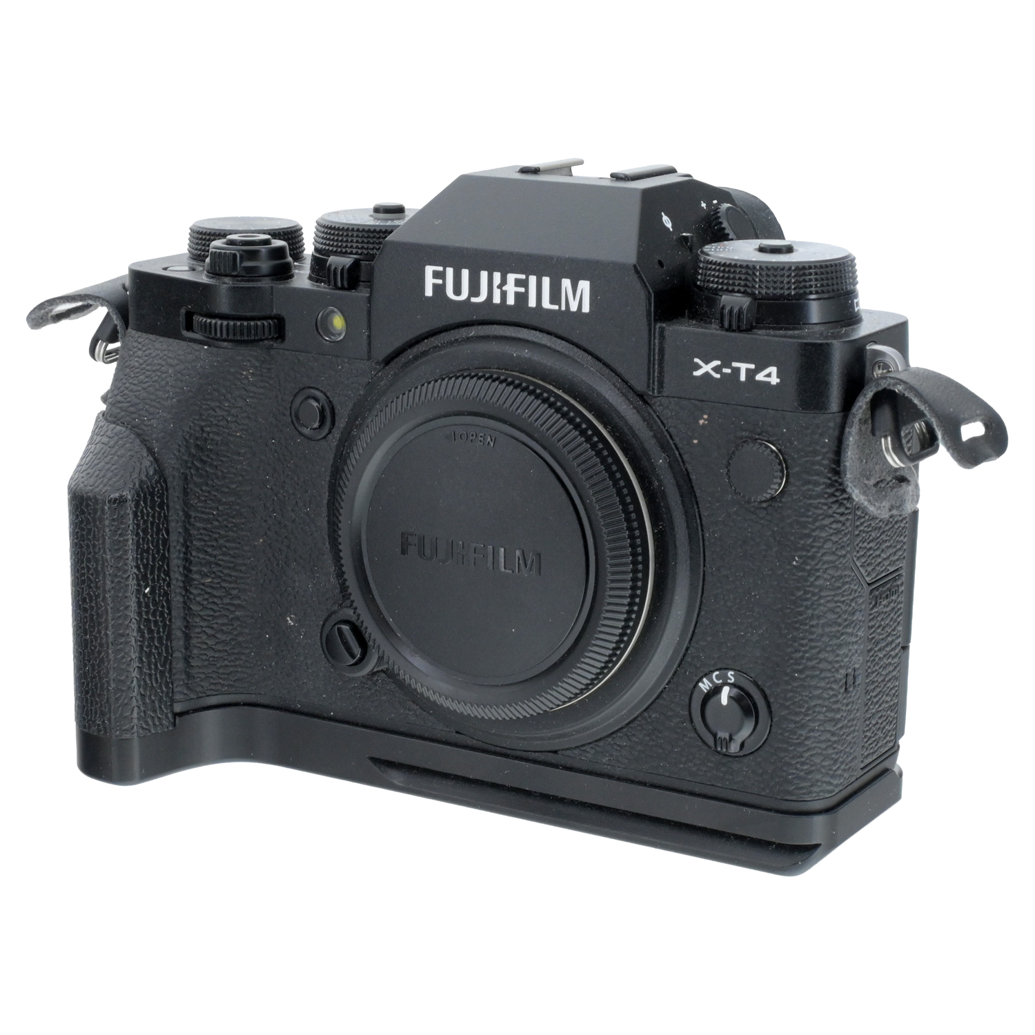 USED FUJIFILM X-T4 BODY - Kenmore Camera