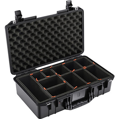 PELICAN 1525 AIR CASE W/TREKPAK (BLACK)