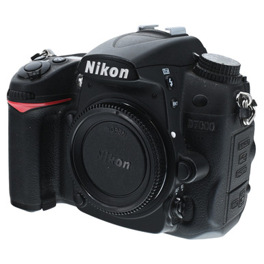 USED NIKON D7000 BODY