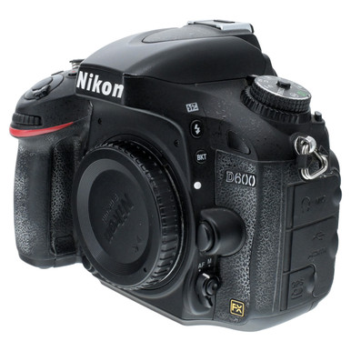 USED NIKON D600 BODY