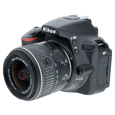 USED NIKON D5500 18-55MM KIT
