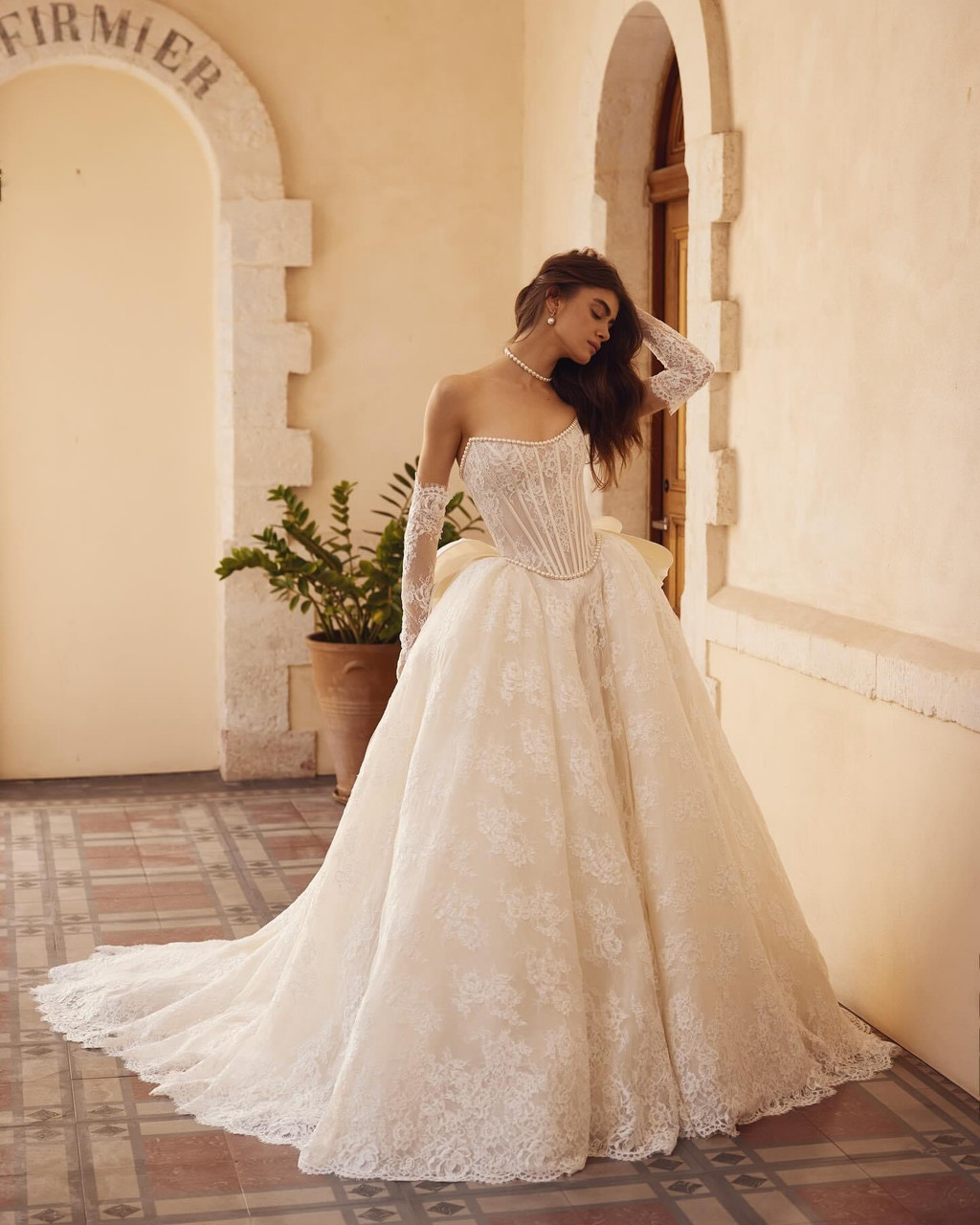 chinese dress ladies Pnina Tornai Silk Chiffon and Ecru Lace Gown - M
