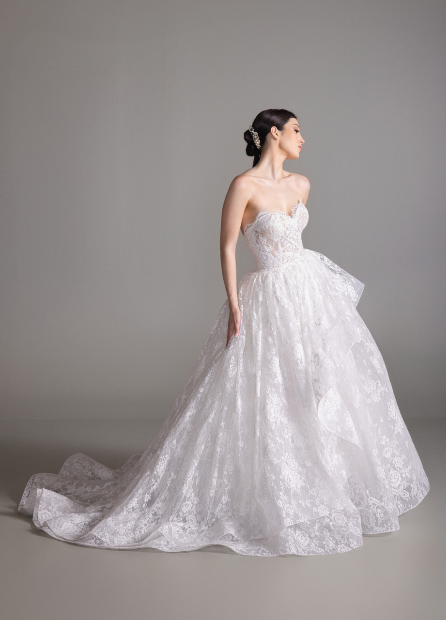 lazaro red wedding dress For the daring bride! Be the lady in RED with this @lazarobridal stunner!! # Lazaro
